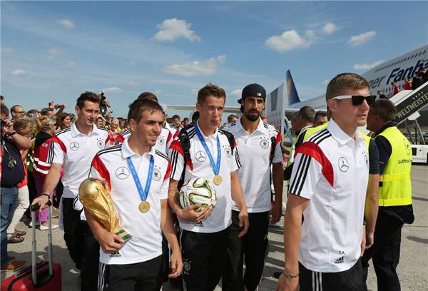 德国队回国迎接仪式